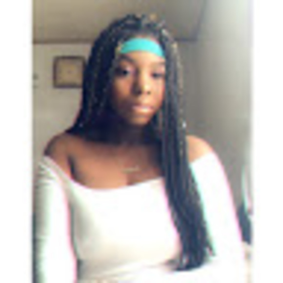 Meet your Posher, Michayla - Picture 1 of 1